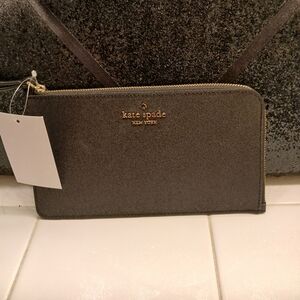 Kate Spade Lucy Wristlet